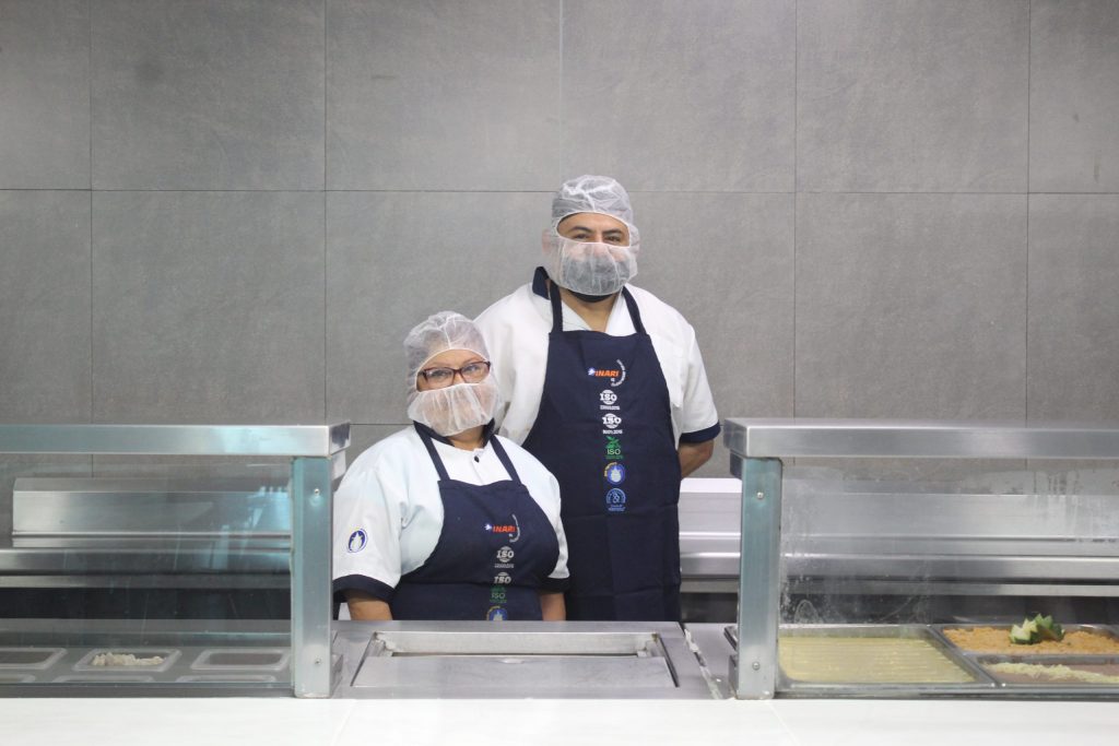 Servicio de Comedores Industriales-COCINEROS BARRA